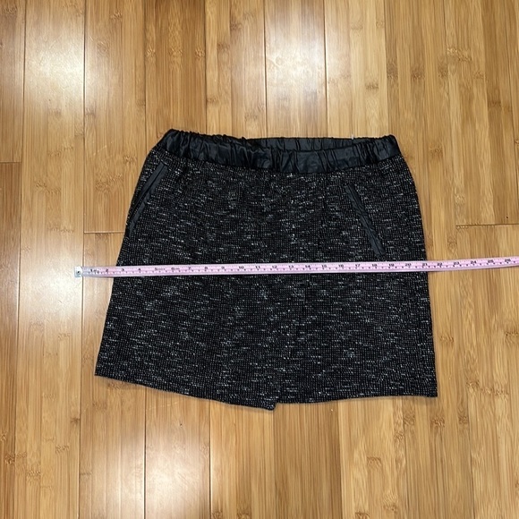 NWT Forever 21 Contemporary skirt size medium women’s - Picture 5 of 7